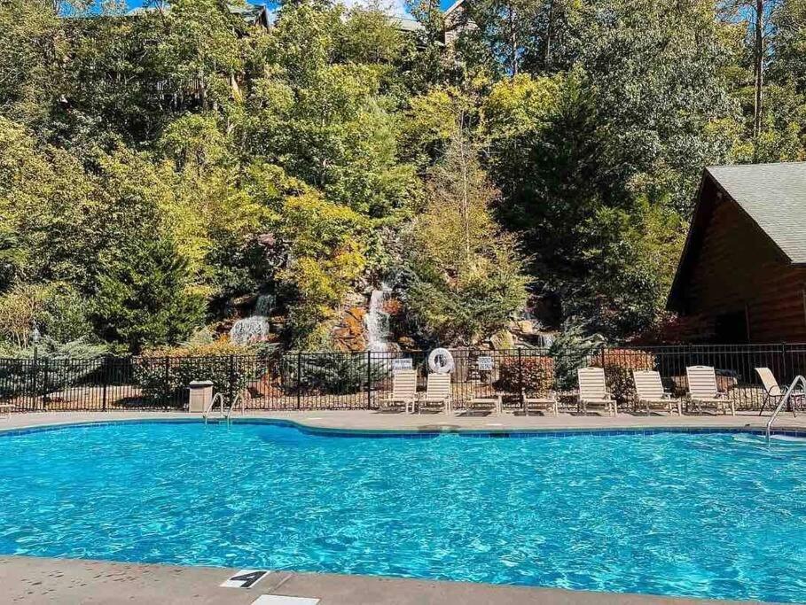 Indoor Heated Pool Hot Tub Cabin Sevierville Εξωτερικό φωτογραφία