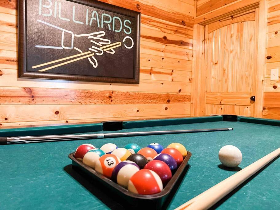 Indoor Heated Pool Hot Tub Cabin Sevierville Εξωτερικό φωτογραφία