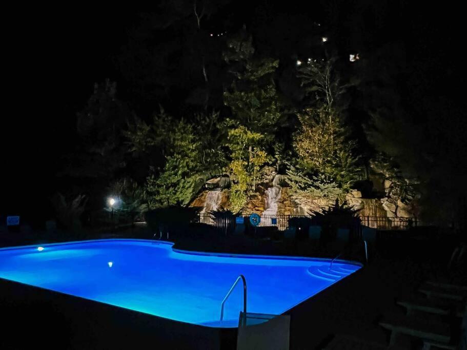Indoor Heated Pool Hot Tub Cabin Sevierville Εξωτερικό φωτογραφία