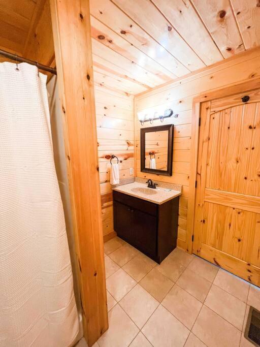 Indoor Heated Pool Hot Tub Cabin Sevierville Εξωτερικό φωτογραφία